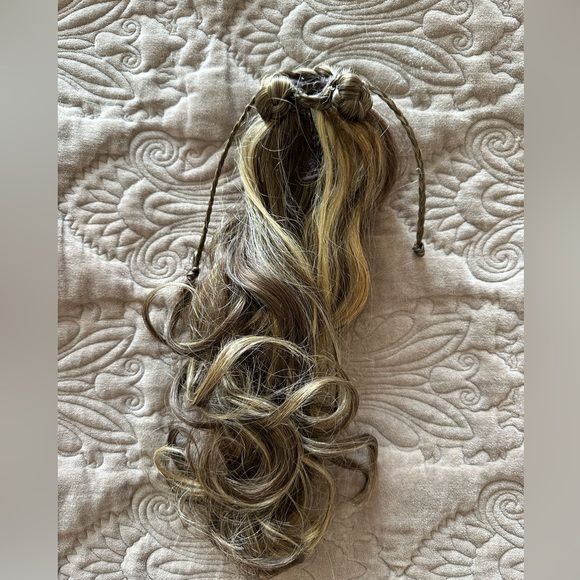 Toni Brattin Pony Braided Wrap Curls Synthetic heat friendly Hair Brown Blonde - Picture 7 of 9